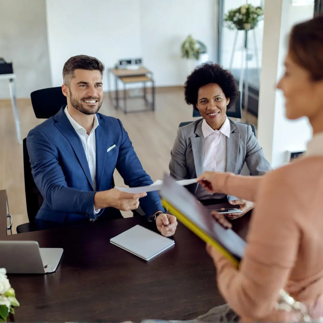 Brasileiros mantêm preferência por emprego formal