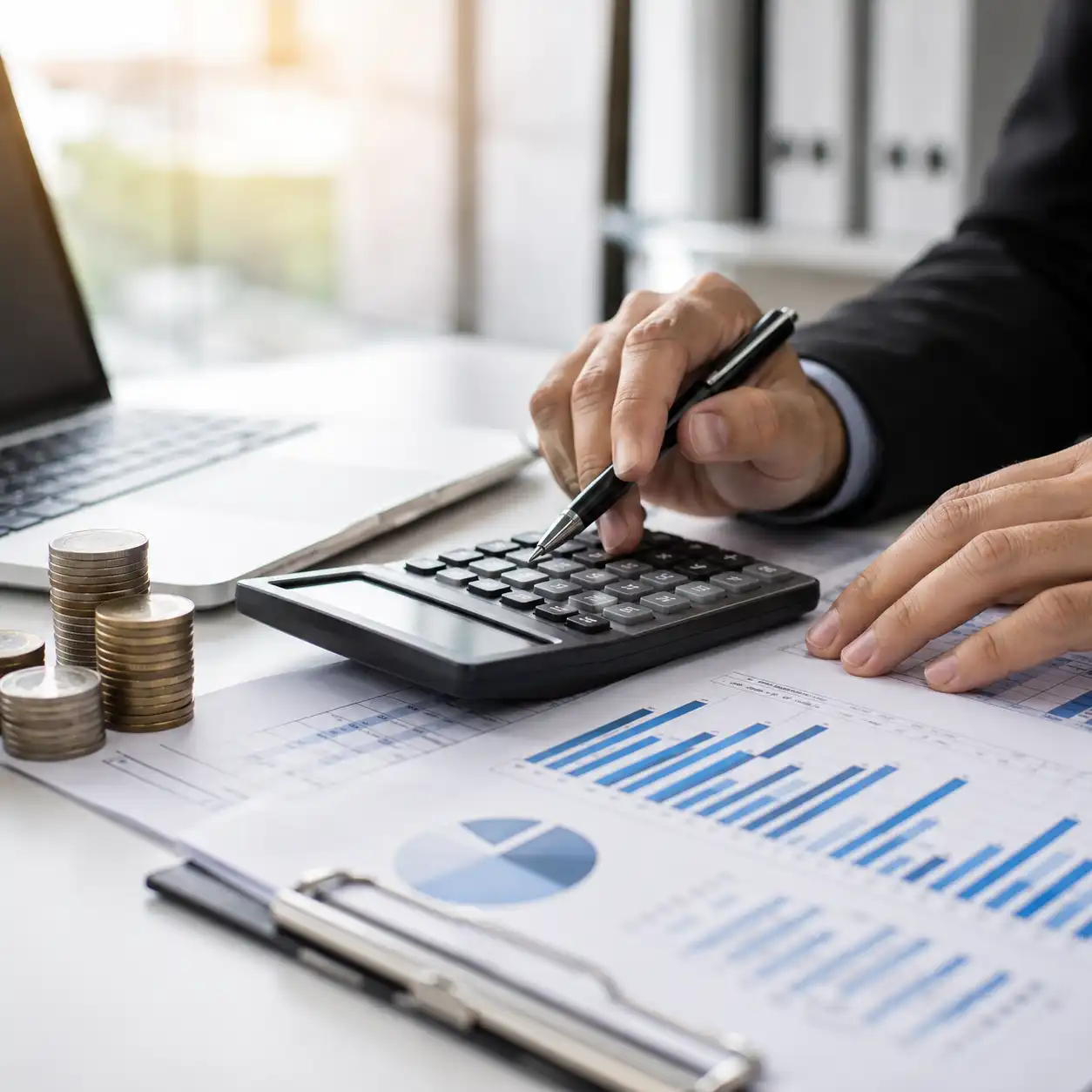 Entenda como empresas poderão utilizar créditos de PIS/Cofins para compensar valores da CBS
