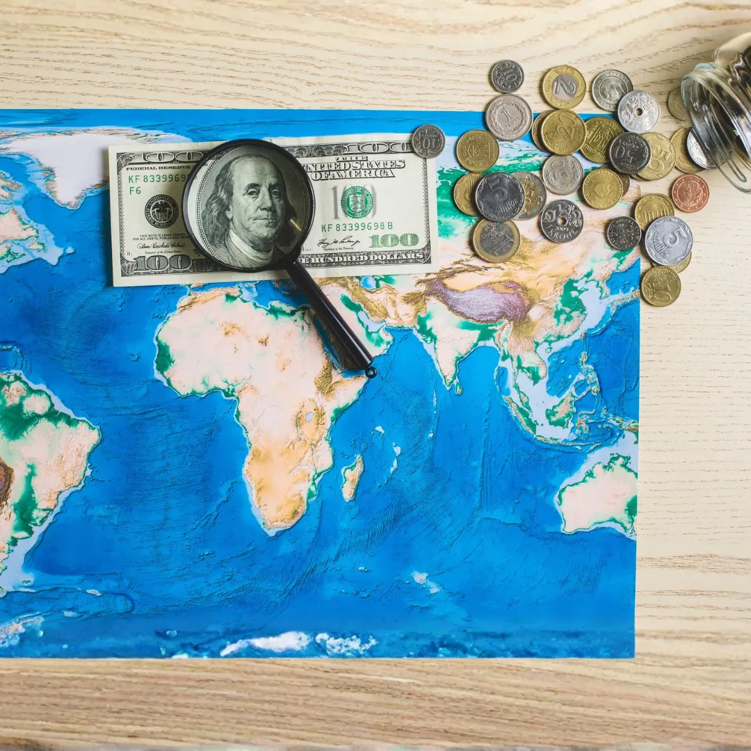 Dólar cai a R$ 5,06, e bolsa bate recorde com alívio no Oriente Médio